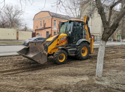 Власти Новочеркасска пообещали ликвидировать проблему огромных луж на проспекте Ермака