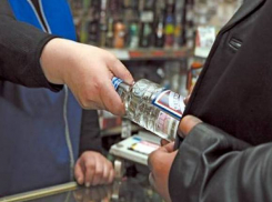 Паленая водка привела двух жительниц Новочеркасска на скамью подсудимых