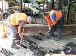 В Новочеркасске на уборку дорог и чистку ливнёвок добавили почти 4 миллиона рублей
