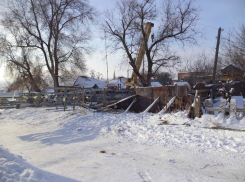 В Новочеркасске сотовые операторы устанавливают вышки связи, несмотря на протесты жителей