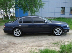 Мастер автосервиса в Новочеркасске угнал отданный в ремонт Nissan Cefiro