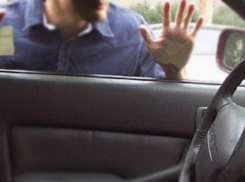 У новочеркасца из ГАЗели украли телефон