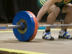 Три золотые и три серебряные медали на областном чемпионате завоевали штангисты из Новочеркасска