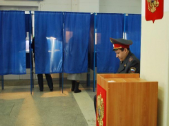 Выборы-2016: военнослужащих заставили голосовать по военным билетам в Новочеркасске