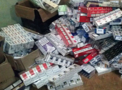 Подсобный рабочий утащил из магазина под Новочеркасском сигарет на 200 тысяч рублей