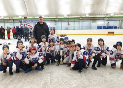 Хоккеисты из Новочеркасска завоевали бронзу на детском турнире