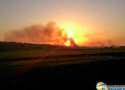 В Новочеркасске снова горела пойма реки Тузлов, огонь едва не подобрался к Татарке