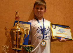9-летний Андрей Дробышев из Новочеркасска победил в двух номициях конкурса «Имена России»