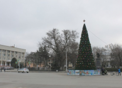 В Новочеркасске место расположения городской ёлки оставят прежним