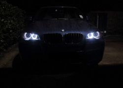 Дорогостоящую иномарку BMW X5 украли на улице Первомайской в Новочеркасске