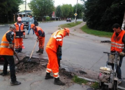 В Новочеркасске на ямочный ремонт дорог добавят почти три миллиона рублей 