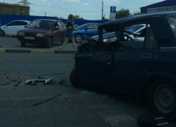 В микрорайоне Октябрьском Новочеркасска произошло массовое ДТП