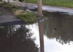 Ливневка в новочеркасском микрорайоне Донской сломалась после капитального ремонта годичной давности