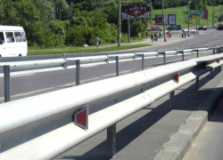 Аварийность на смертельном Харьковском шоссе Новочеркасска решили уменьшить разделительным ограждением 