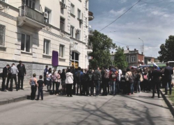 В Новочеркасске установили мемориальную доску Василию Кривопустенко