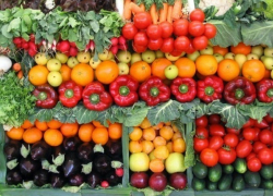 Россельхознадзор запретил поставки овощей и фруктов из Украины