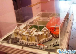 Мэр Новочеркасска забраковал проект реконструкции городского стадиона