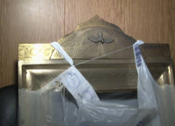 В Новочеркасске полицейский продал 10 икон, изъятые у банды грабителей церквей