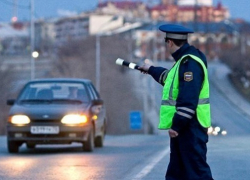 В Новочеркасске ловят нетрезвых водителей и автомобили с грязными номерами