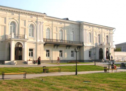 Атаманский дворец в Новочеркасске получит новые ворота и ограждения