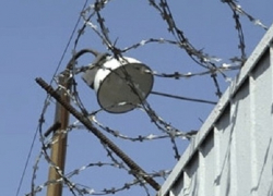  37-летний новочеркасец пытался перебросить героин через ограду исправительной колонии