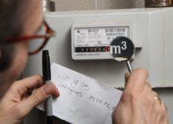 Матери заместителя мэра Новочеркасска выписали штраф за воровство газа