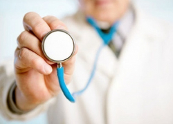 Жителей Новочеркасска призвали провериться на туберкулез, рак и катаракту