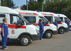 Автопарк скорой помощи в Новочеркасске пополнился семью новыми машинами