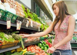 Продавцов могут обязать указывать закупочную цену на товарах