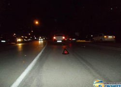 В Новочеркасске на Харьковском шоссе таксист сбил пешехода