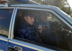 В Новочеркасске задержали молодую мать, подозреваемую в краже коляски