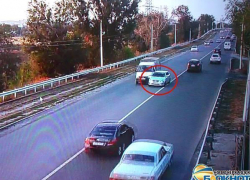 Видеозапись гибели водителя «Киа» в Новочеркасске опровергает первоначальную версию