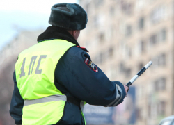 Пьяного молодого водителя без прав на ВАЗ-2112 остановили в центре Новочеркасска 