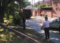В Новочеркасске женщина погибла под колесами мусоровоза