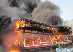 В Новочеркасске сгорело кафе «Кукуруза»