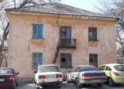 В Новочеркасске треснувший пополам дом починят в 2036 году