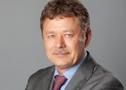 Главе Новочеркасска Владимиру Киргинцеву и его помощникам решили приобрести планшеты