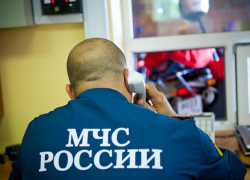 Сотрудник управления МЧС из Новочеркасска три года брал взятки с сотового оператора  