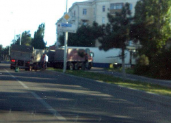 В Новочеркасске три грузовика устроили тройное ДТП