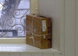 В 15-й школе Новочеркасска обнаружили коробку с будильником