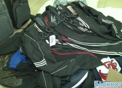 Областная полиция закрыла магазин в Новочеркасске, торгующий контрафактной одеждой