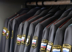 Полицейскую форму хотят убрать из продажи в магазинах