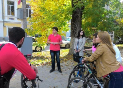 В Новочеркасске прошли дебютные велоэкскурсии по значимым городским местам