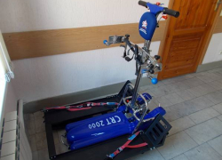 В Новочеркасске установили еще два подъемника для инвалидов 