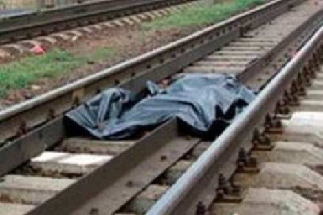 В Новочеркасске локомотив задавил насмерть двоих мужчин