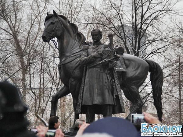 В Москве установили памятник основателю Новочеркасска Матвею Платову