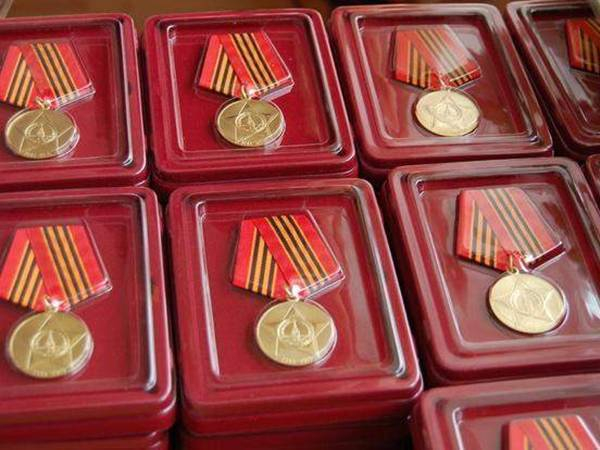 Ветераны получат памятные медали к празднованию 70-летия Великой Победы