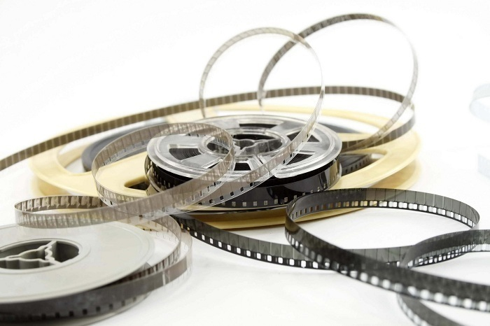 Просмотр фильмов дома и в кинотеатрах: плюсы и минусы