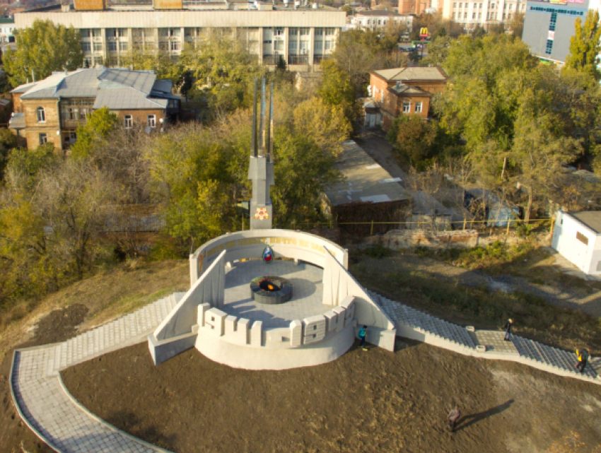 Власти Новочеркасска начали поиск хозяев «Вечного огня» в Александровском парке