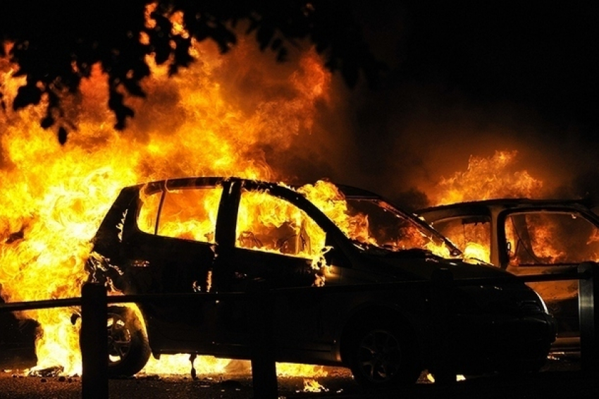 В  Новочеркасске автовор признался в поджоге трех автомобилей